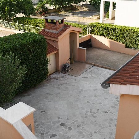Apartmani Nedoklan Srima Buitenkant foto