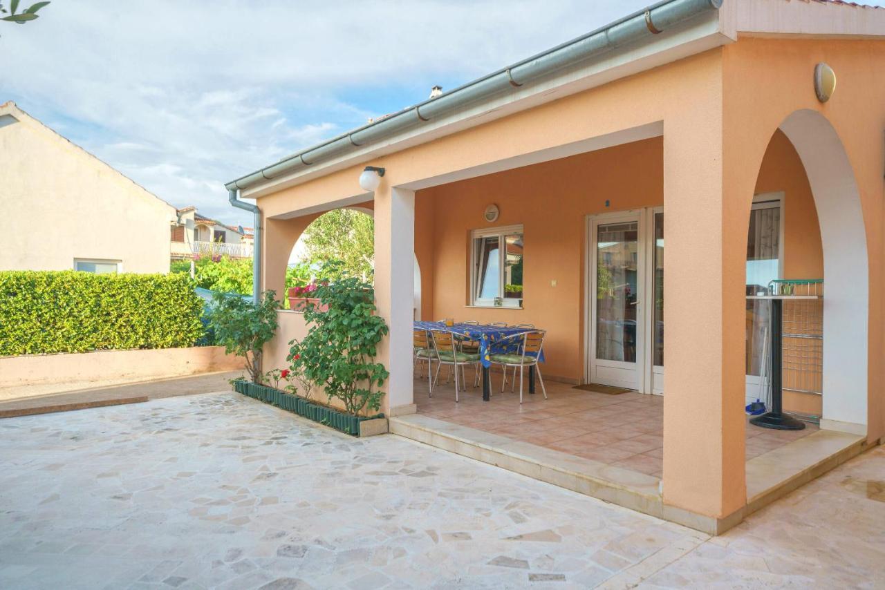 Apartmani Nedoklan Srima Buitenkant foto