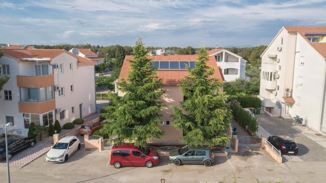 Apartmani Nedoklan Srima Buitenkant foto