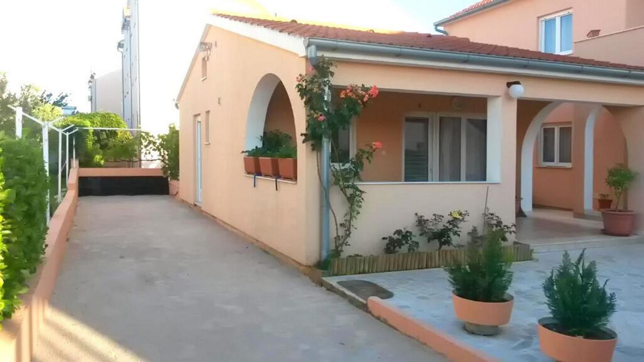 Apartmani Nedoklan Srima Buitenkant foto