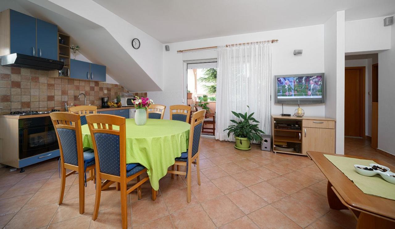 Apartmani Nedoklan Srima Buitenkant foto