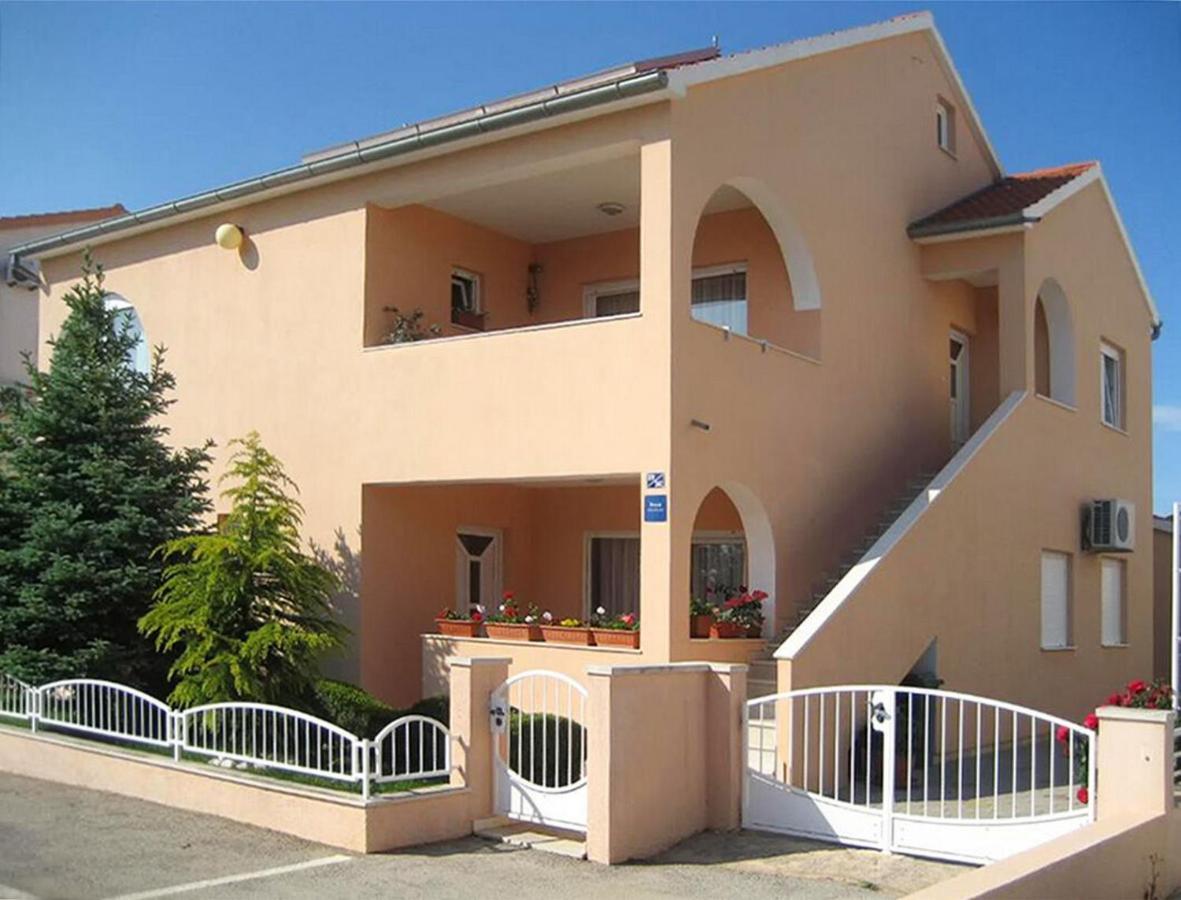 Apartmani Nedoklan Srima Buitenkant foto