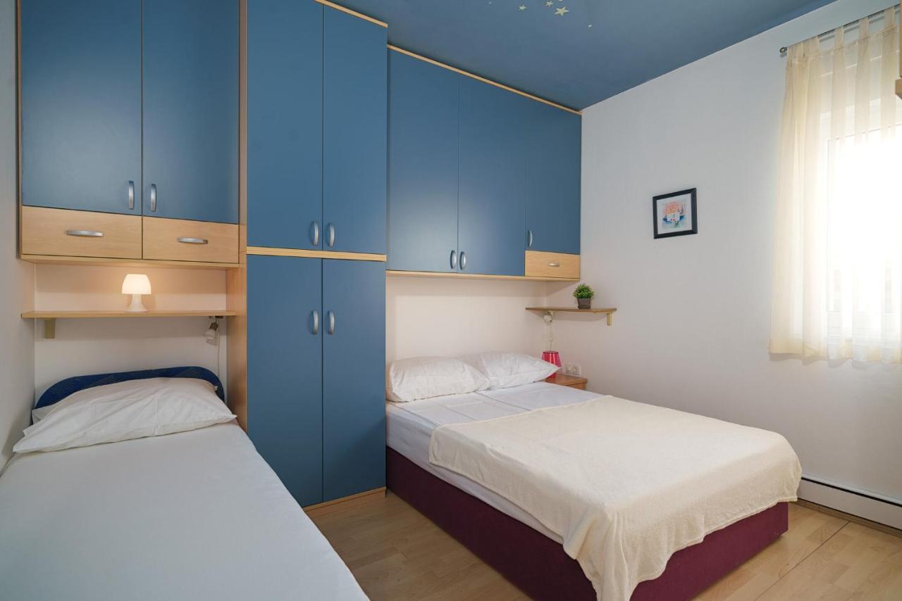 Apartmani Nedoklan Srima Buitenkant foto