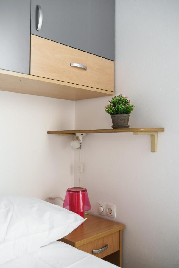 Apartmani Nedoklan Srima Buitenkant foto