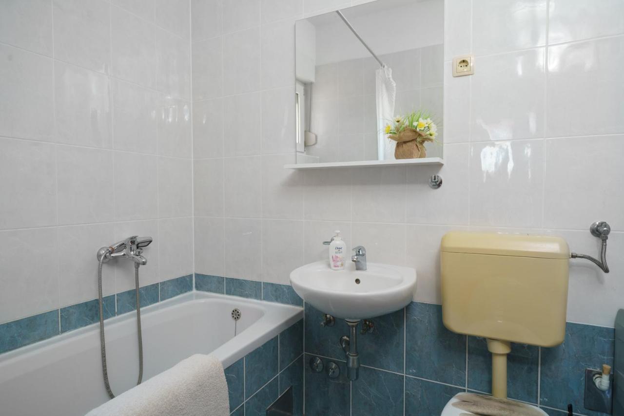 Apartmani Nedoklan Srima Buitenkant foto
