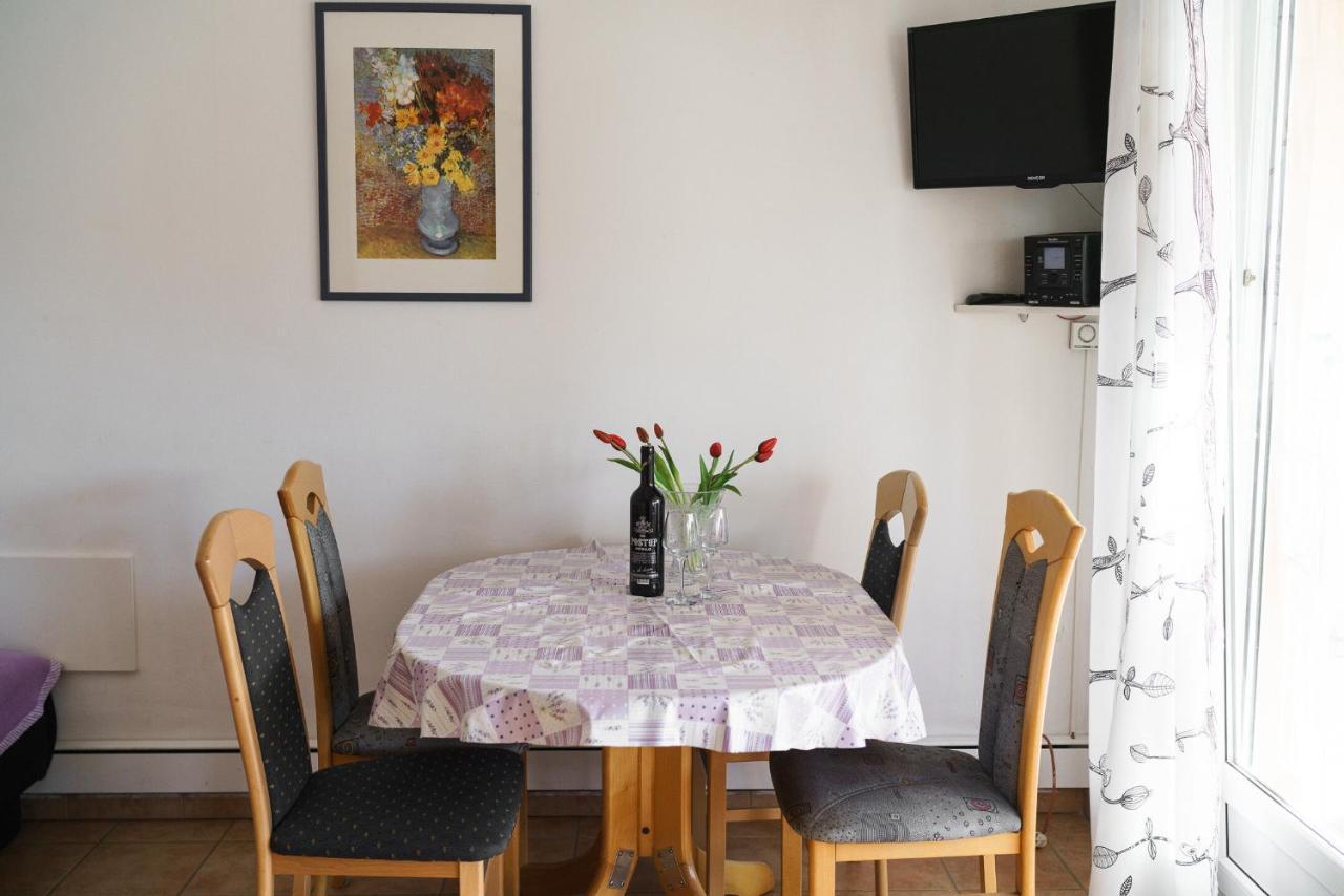 Apartmani Nedoklan Srima Buitenkant foto