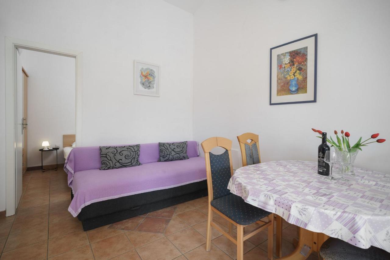 Apartmani Nedoklan Srima Buitenkant foto