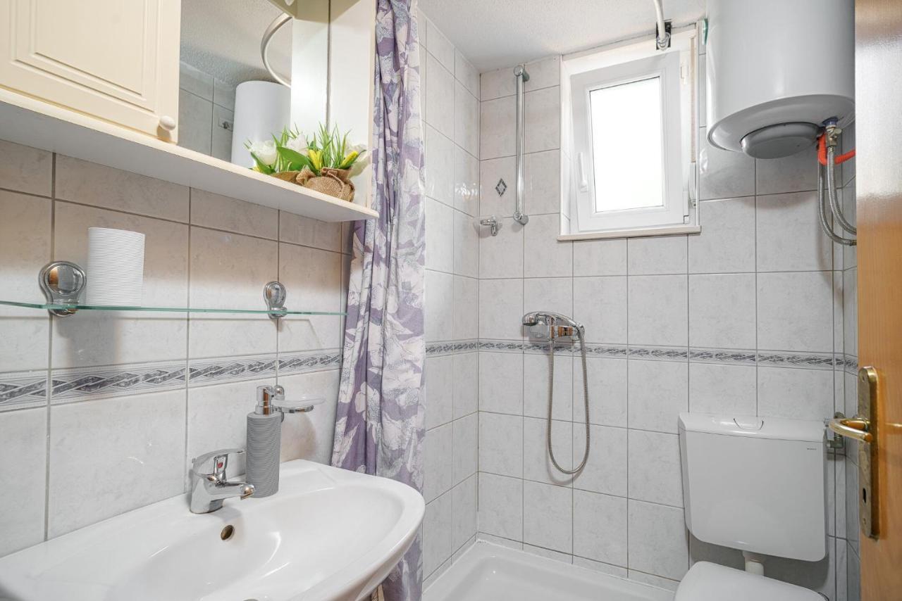 Apartmani Nedoklan Srima Buitenkant foto